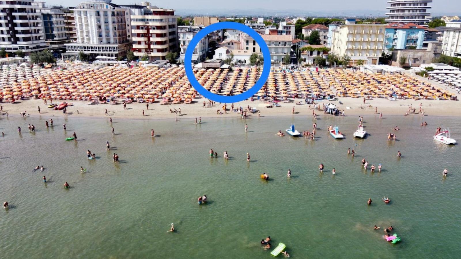 Villa Le Agavi Luxory Beach Surfhouse Bellaria – Igea Marina Kültér fotó