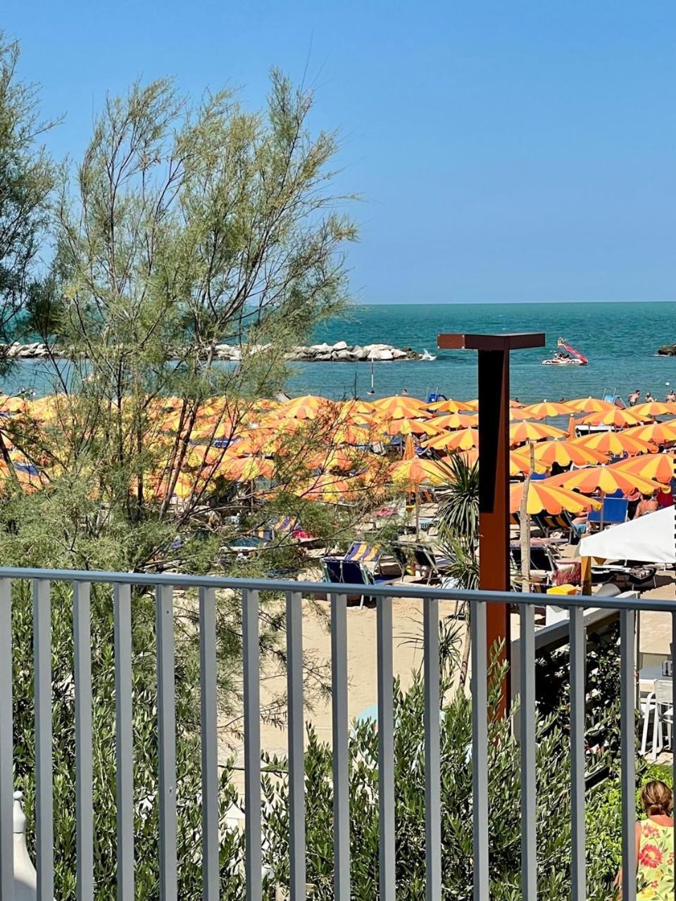 Villa Le Agavi Luxory Beach Surfhouse Bellaria – Igea Marina Kültér fotó