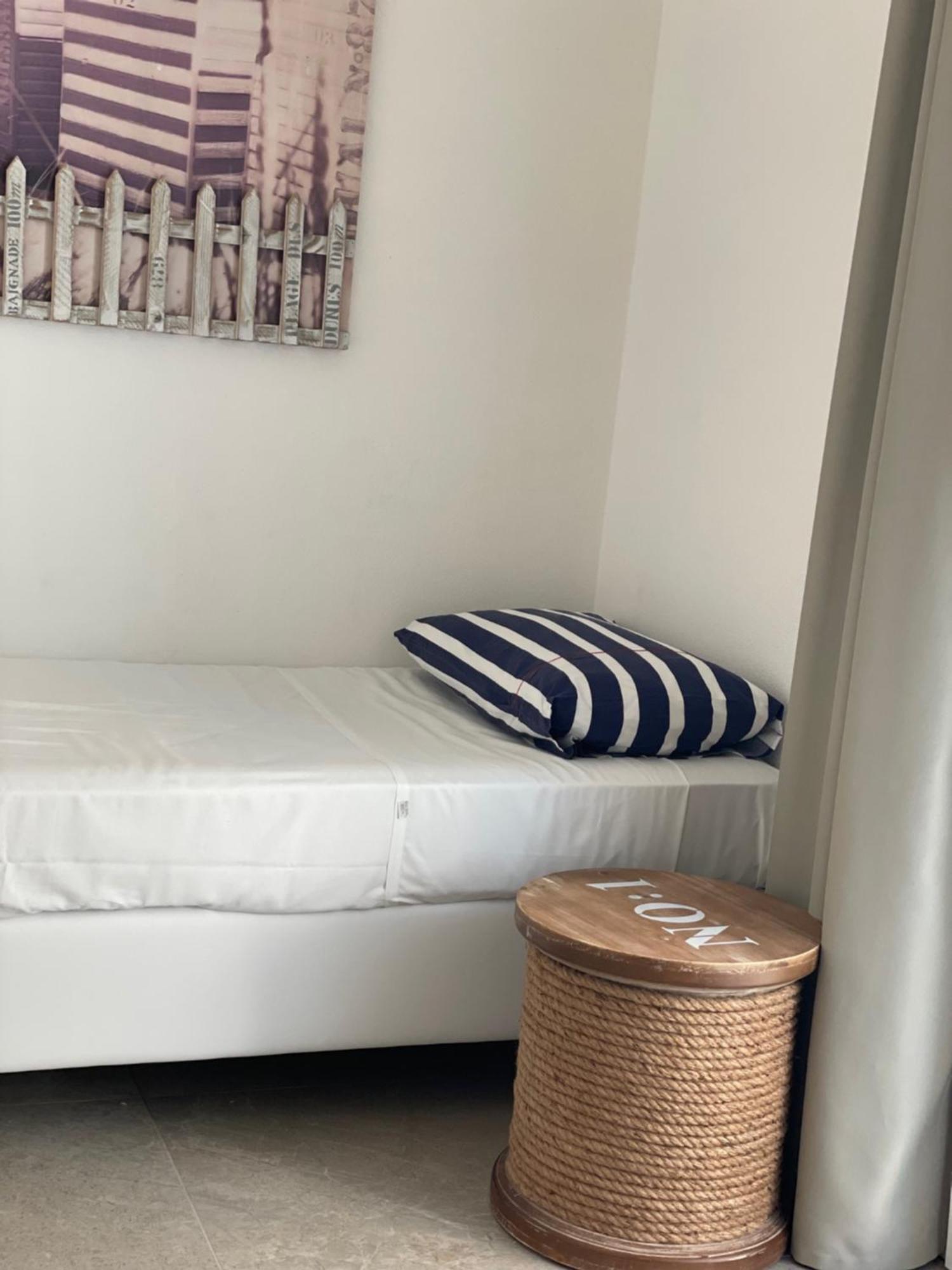 Villa Le Agavi Luxory Beach Surfhouse Bellaria – Igea Marina Szoba fotó